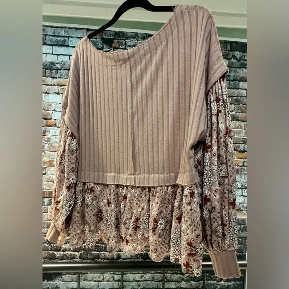 (NWT) Gimmicks by BKE Top – Size Medium - Picture 6 of 7